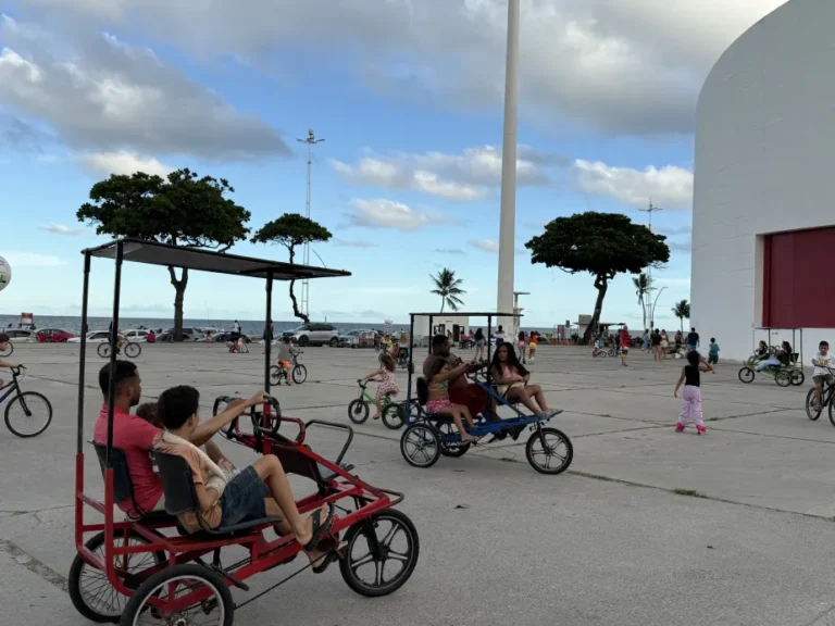 Como aproveitar o Parque Dona Lindu com crianças